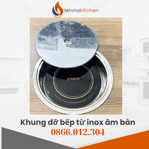 Bếp âm bàn Sinpo lắp âm hoàn chỉnh trên bàn gỗ